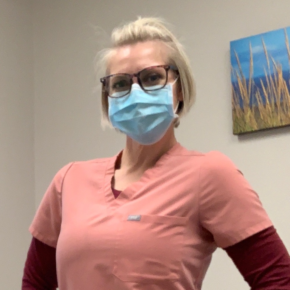 Meet your Posher, Laura